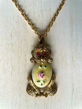 Vintage Ceramic Jelly Belly Gold Tone Poodle Pendant Necklace